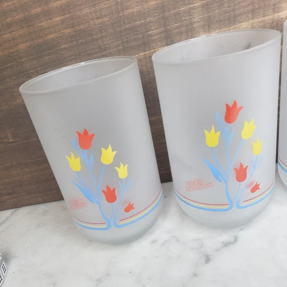 Vintage set of 4 MCM frosted glasses tulip good morning cups